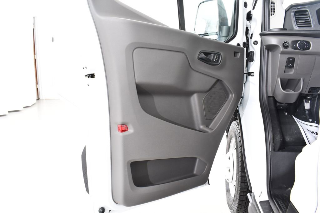 New 2026 Ford Transit 250 148 Medium Roof Extended AWD w/ Load Area Protection Package image 25