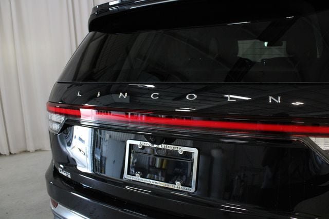 New 2026 Lincoln Aviator AWD image 32