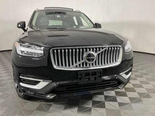 Certified 2025 Volvo XC90 B5 Plus w/ Protection Package AWD/4WD image 8