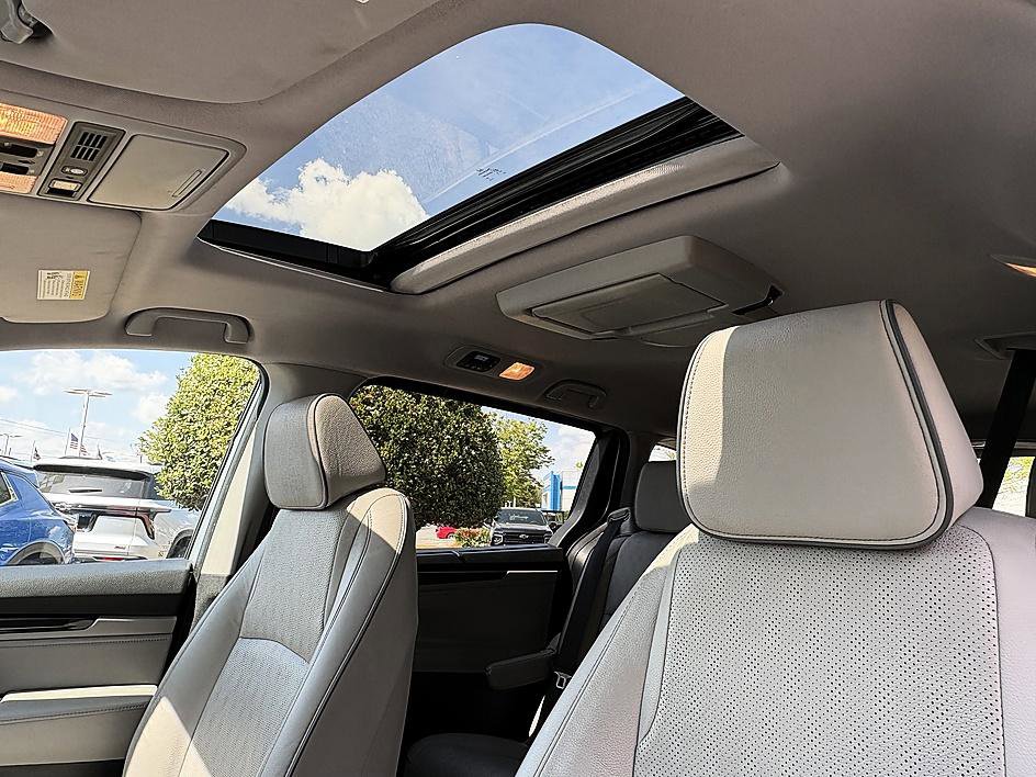 Used 2022 Honda Odyssey Elite image 21