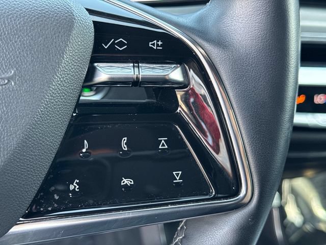 Certified 2024 Cadillac Lyriq Luxury AWD/4WD image 25