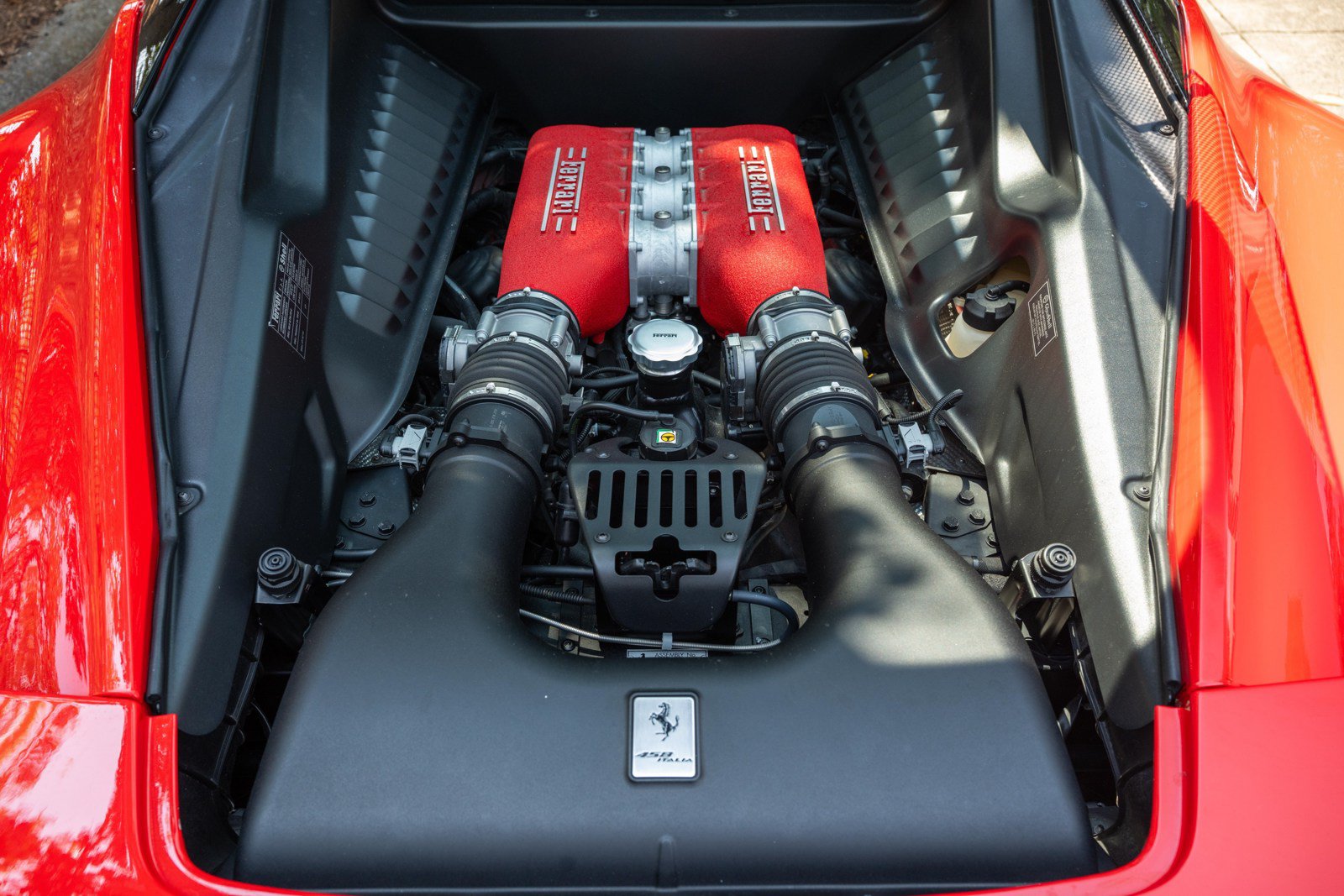 Used 2012 Ferrari 458 Italia Coupe RWD image 18