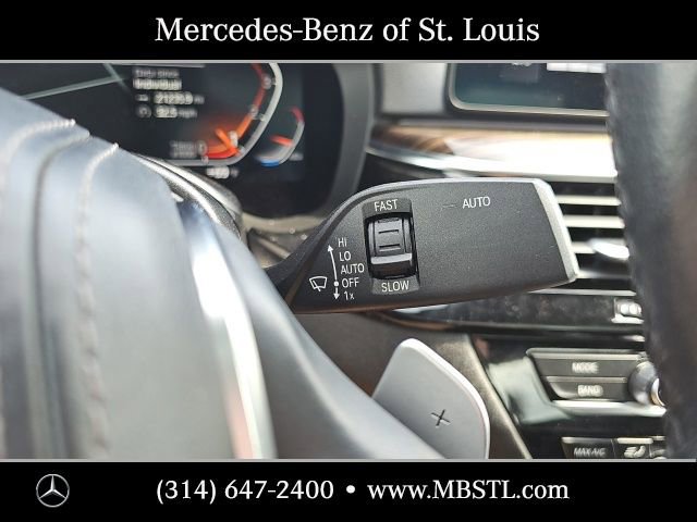 Used 2021 BMW 530i xDrive w/ Premium Package image 24