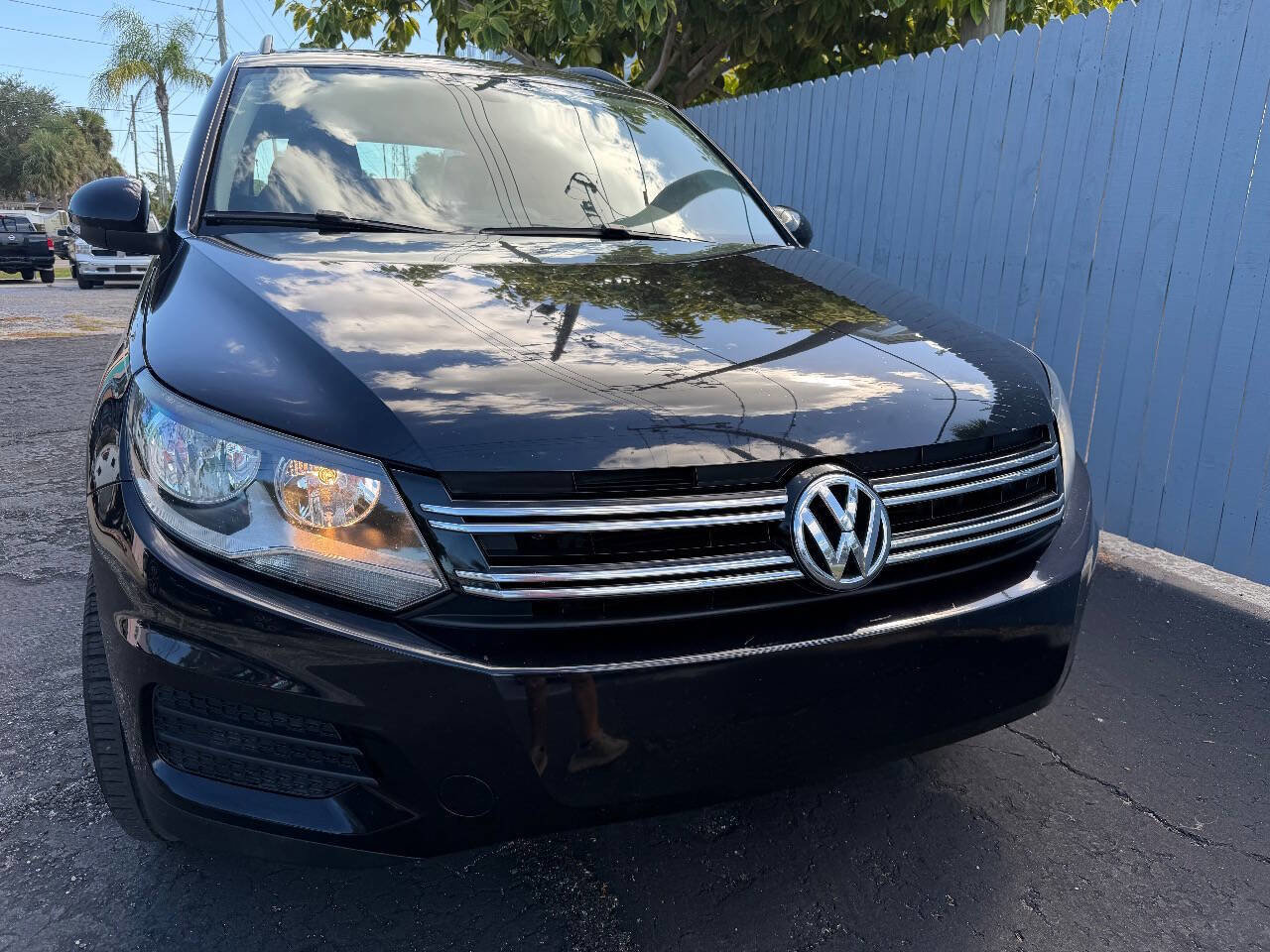 Used 2016 Volkswagen Tiguan S image 14
