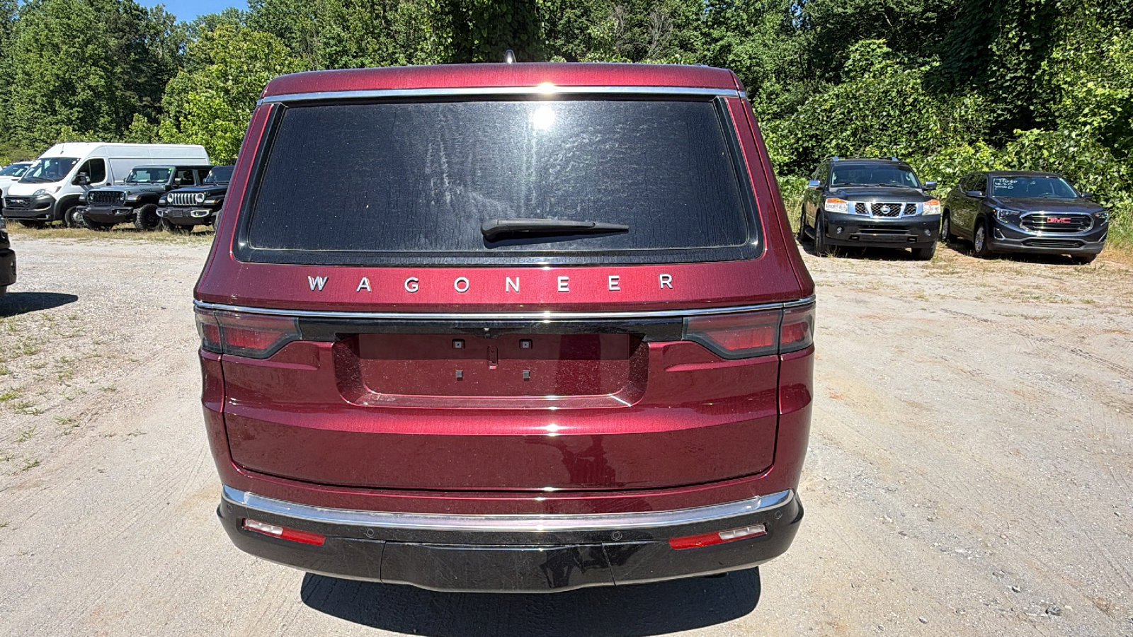 Used 2024 Jeep Wagoneer L 2WD image 9