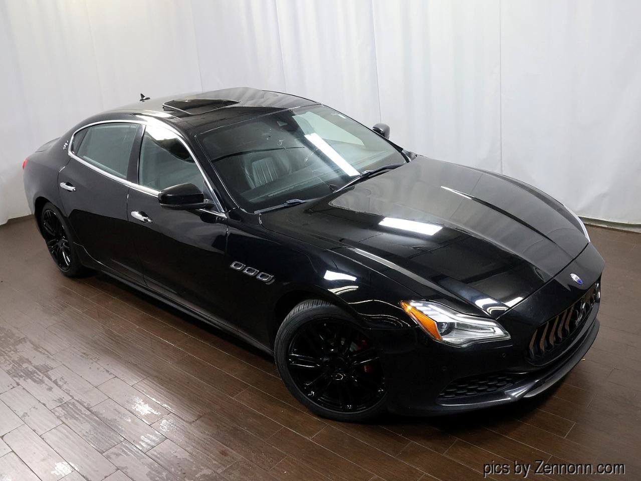 Used 2018 Maserati Quattroporte S Q4 AWD/4WD image 6