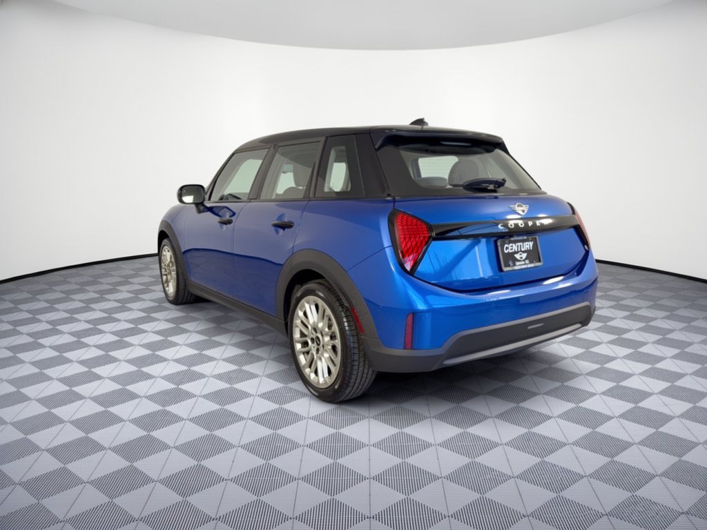 Certified 2025 MINI Cooper 4-Door Hardtop FWD image 3