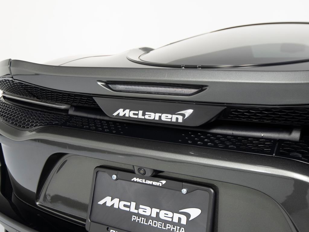 Used 2021 McLaren GT image 40