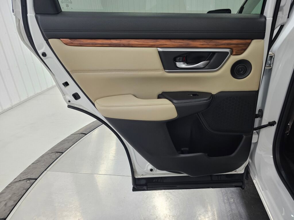 Used 2021 Honda CR-V Touring image 29