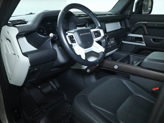 Used 2022 Land Rover Defender 110 X-Dynamic HSE AWD/4WD image 16