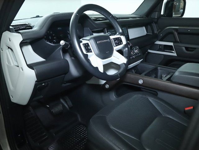 Used 2022 Land Rover Defender 110 X-Dynamic HSE AWD/4WD image 16