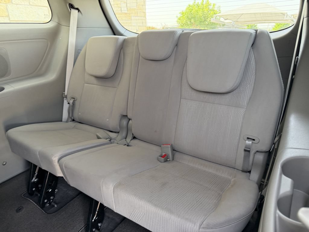 Used 2021 Kia Sedona LX FWD image 28