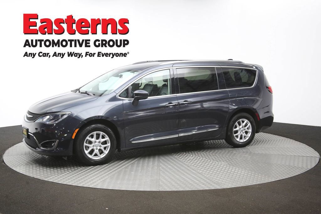 Used 2020 Chrysler Pacifica Touring-L FWD image 60