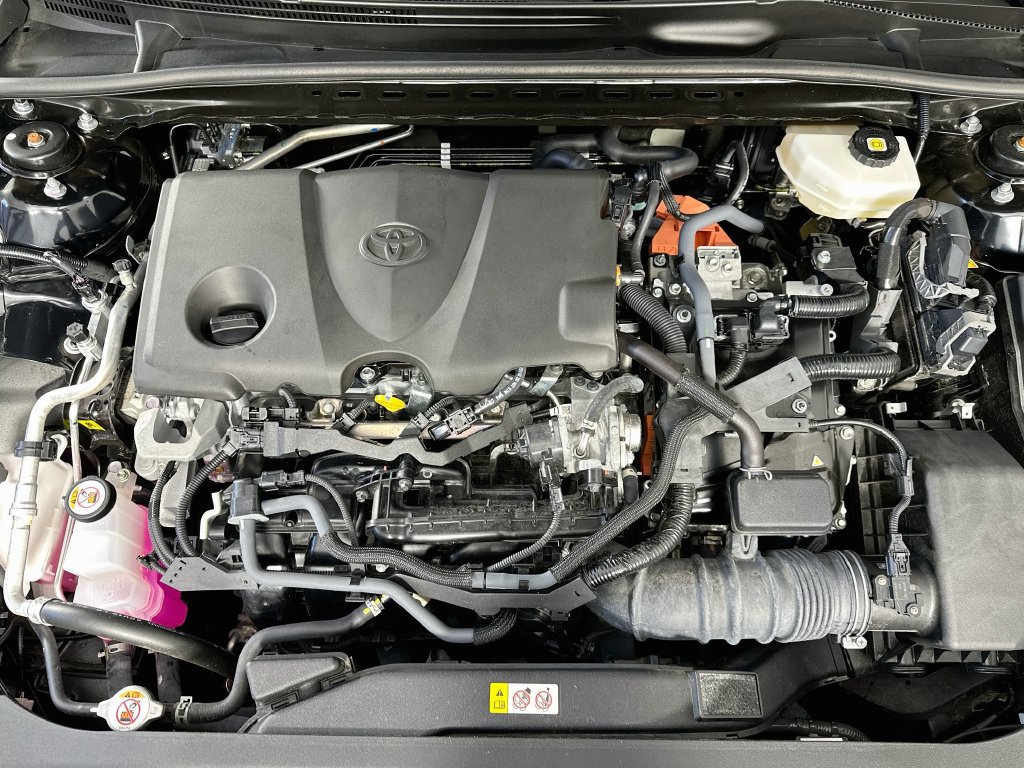 Used 2025 Toyota Camry LE FWD image 31
