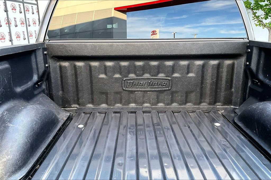 Used 2011 Ford F150 XLT w/ XLT Chrome Pkg AWD/4WD image 24