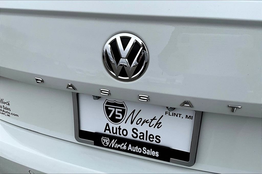 Used 2020 Volkswagen Passat 2.0T SEL image 24