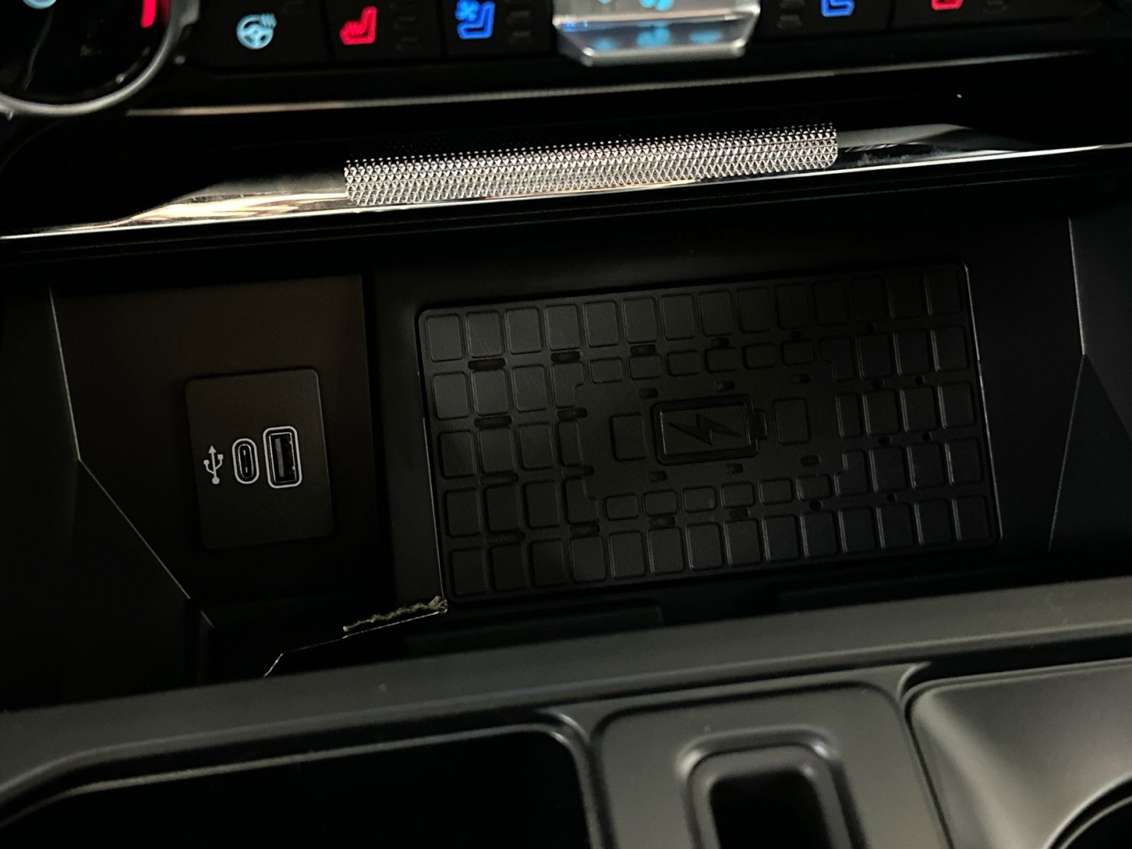 New 2025 Ford F150 Platinum w/ Equipment Group 702A High image 28