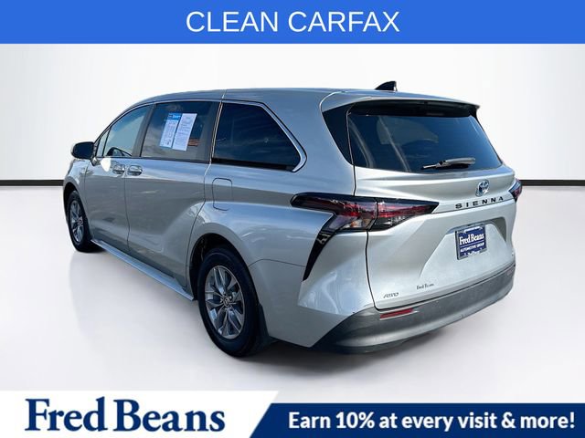 Used 2023 Toyota Sienna LE image 8