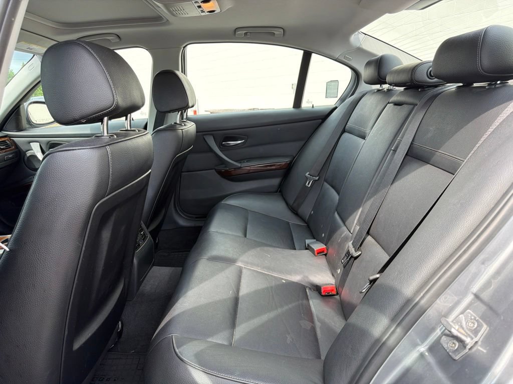 Used 2011 BMW 328i xDrive Sedan AWD/4WD image 13