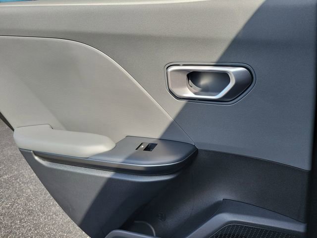 New 2026 Kia K4 LXS image 13