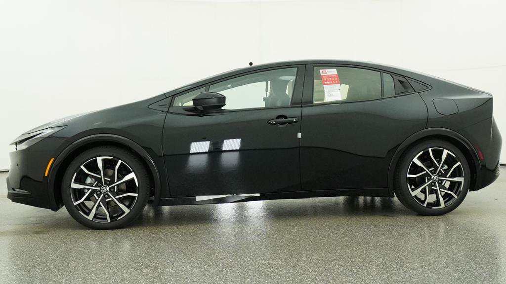 New 2026 Toyota Prius Plug-In Hybrid FWD image 22