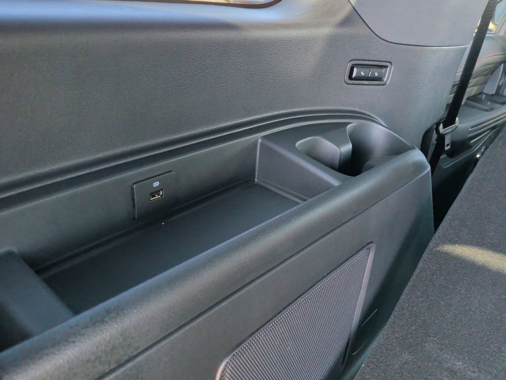 Used 2024 Ford Expedition Platinum image 45