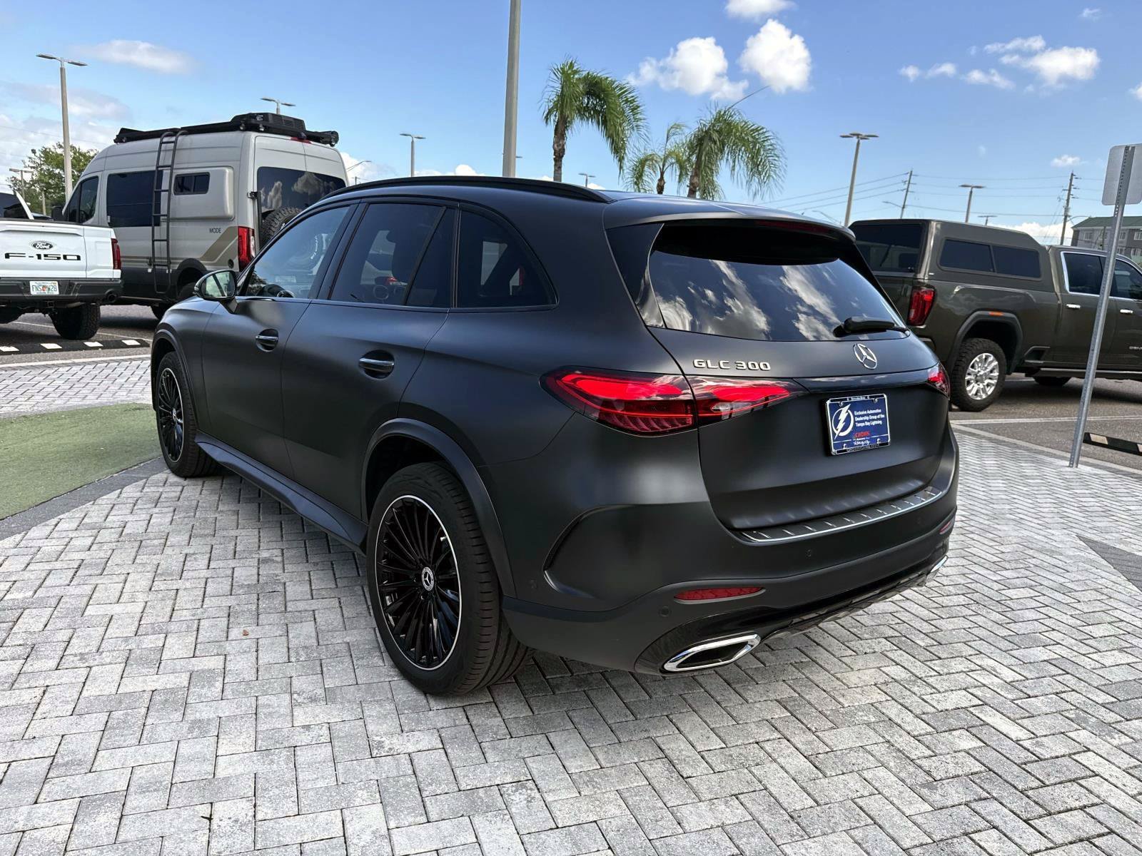 New 2027 Mercedes-Benz GLC 300 image 4