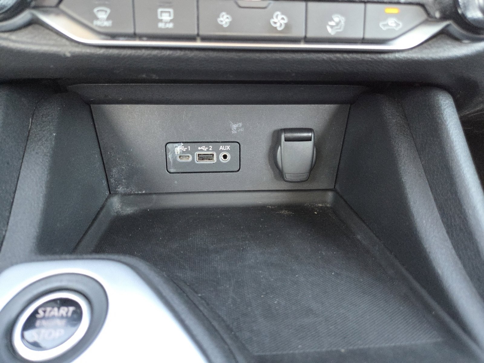 Used 2023 Nissan Sentra SR w/ Midnight Edition Package image 30