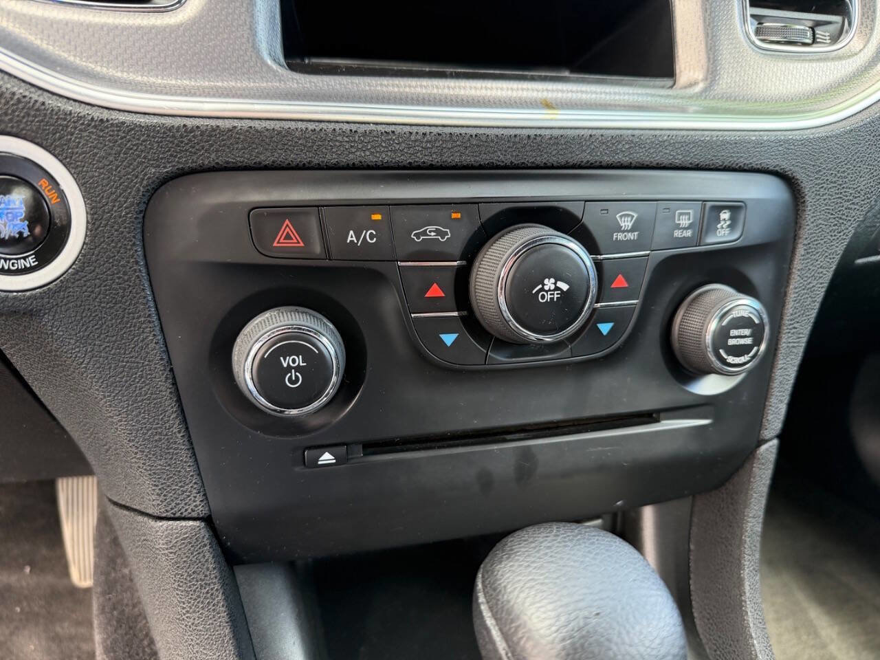 Used 2011 Dodge Charger SE image 12