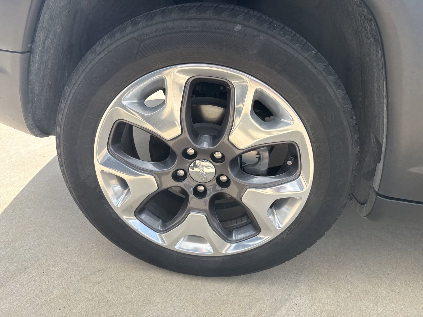 Used 2021 Jeep Compass Limited image 22