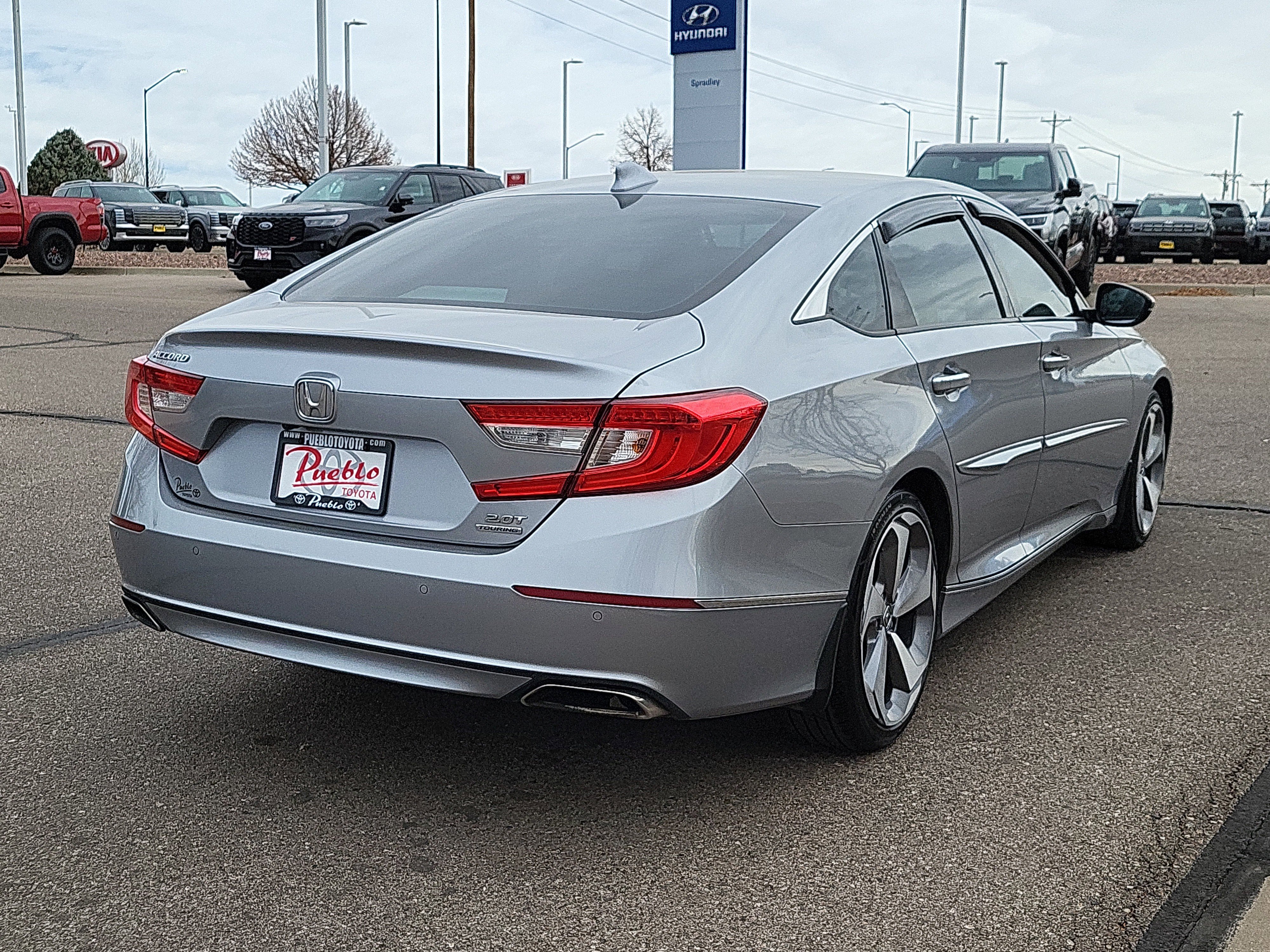 Used 2018 Honda Accord Touring image 3