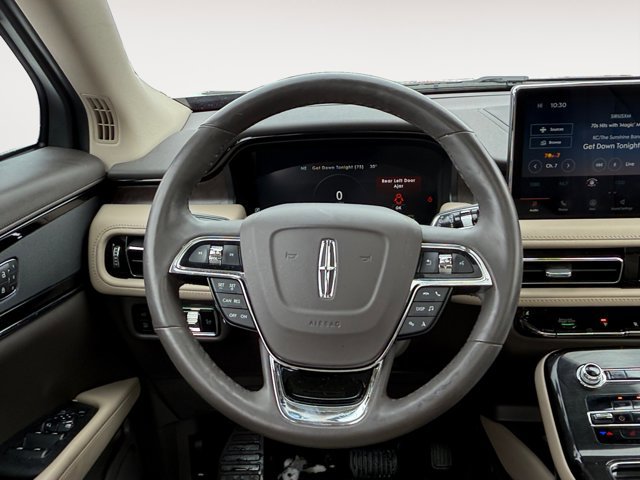 Certified 2023 Lincoln Nautilus Reserve image 17