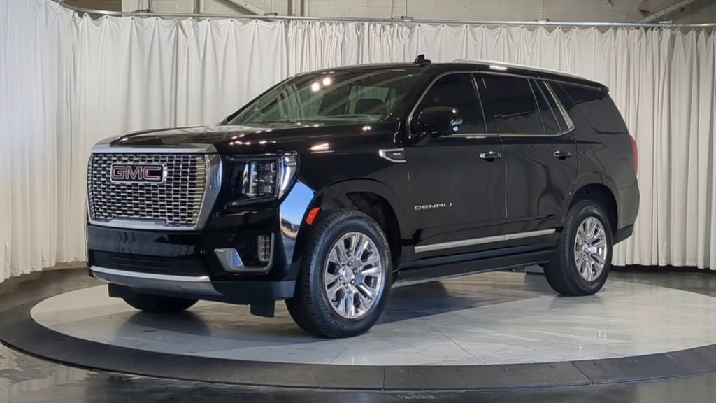Used 2023 GMC Yukon Denali AWD/4WD image 5