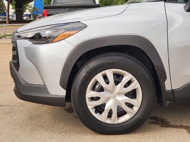 Used 2026 Toyota Corolla Cross L FWD image 5