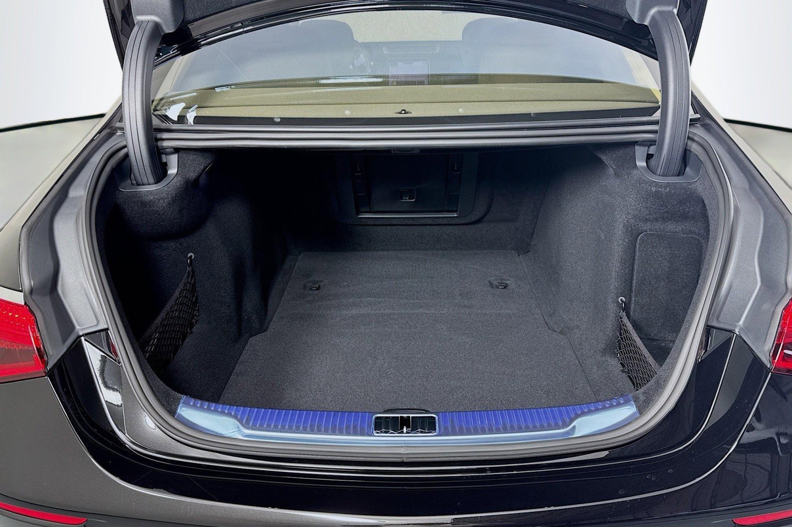 New 2026 Mercedes-Benz S 500 4MATIC image 23