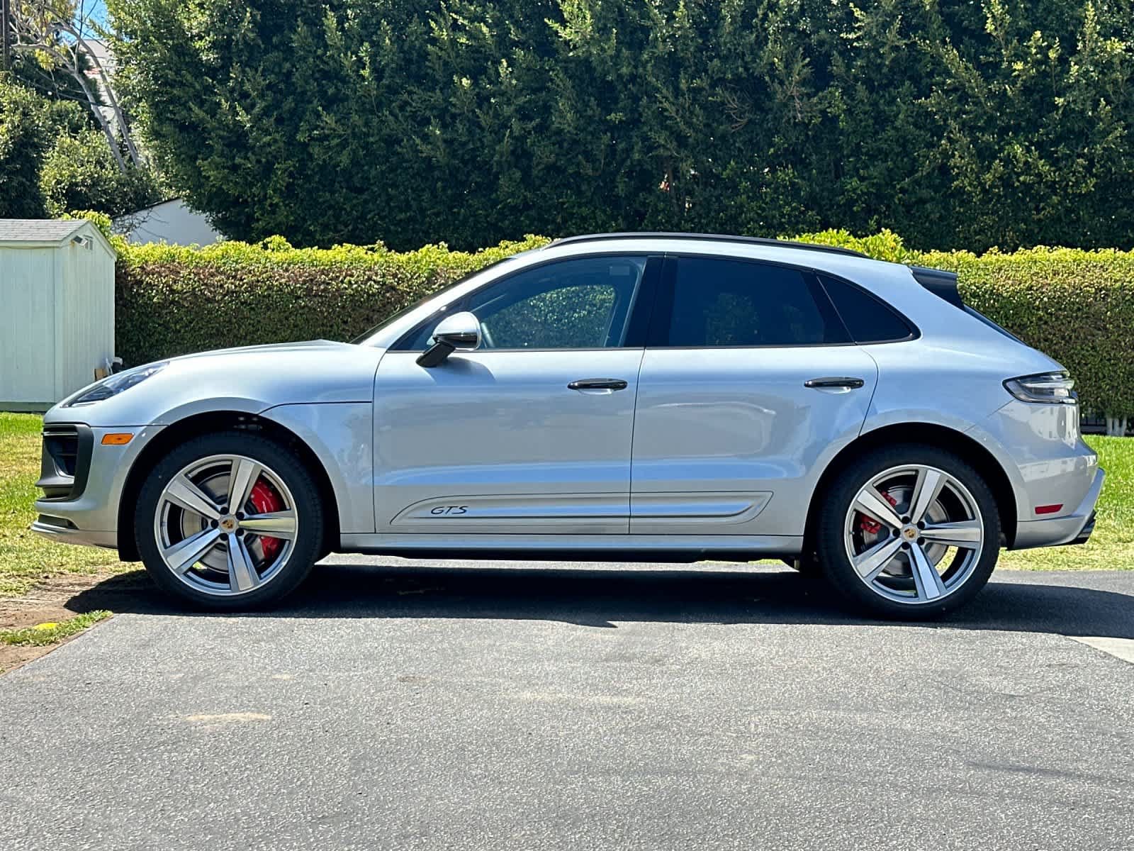 New 2026 Porsche Macan GTS AWD/4WD image 2