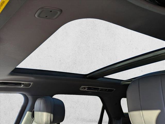 Used 2024 Land Rover Range Rover Sport SE image 16