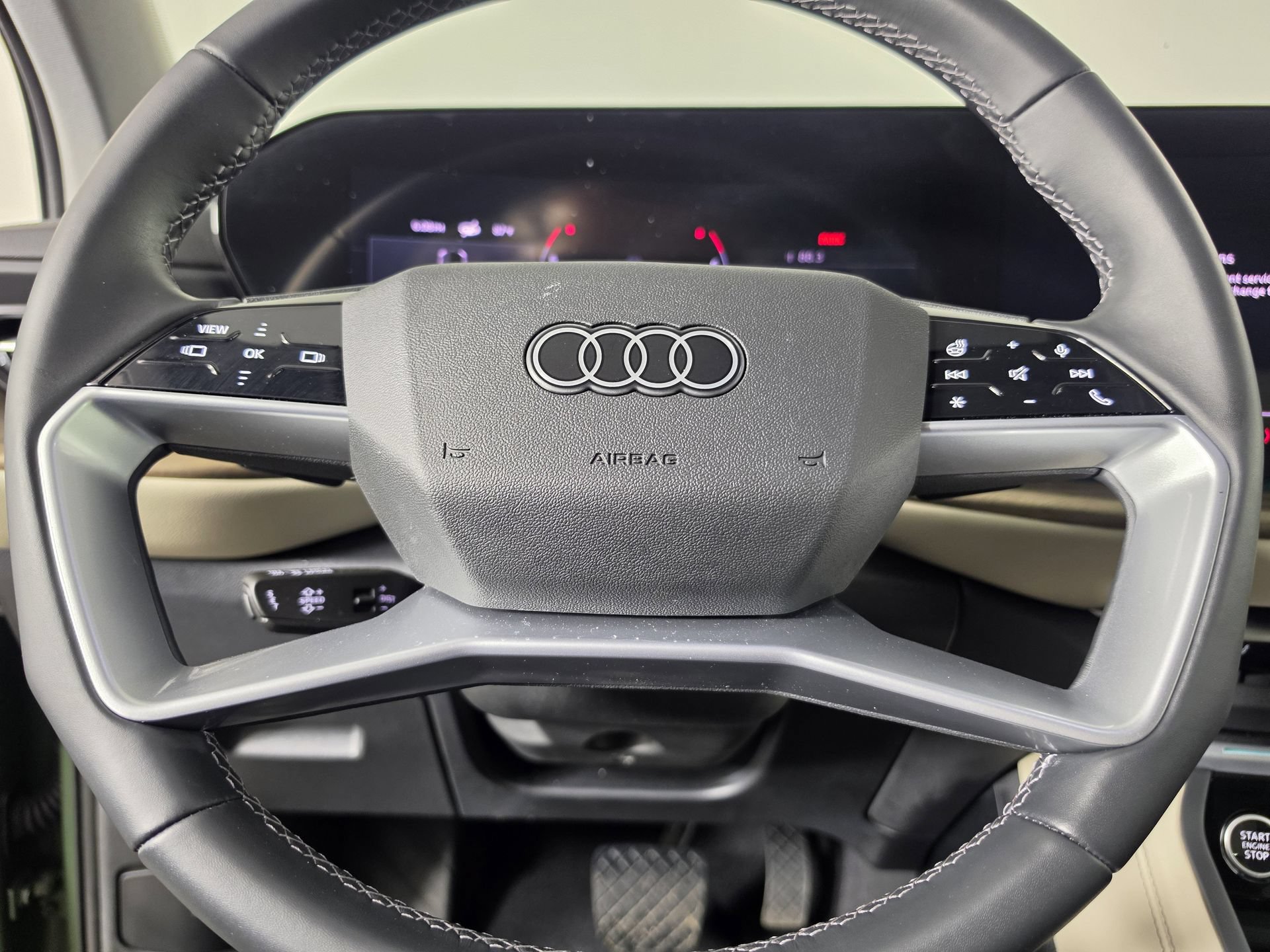 Certified 2025 Audi Q5 Premium w/ Convenience Package AWD/4WD image 23