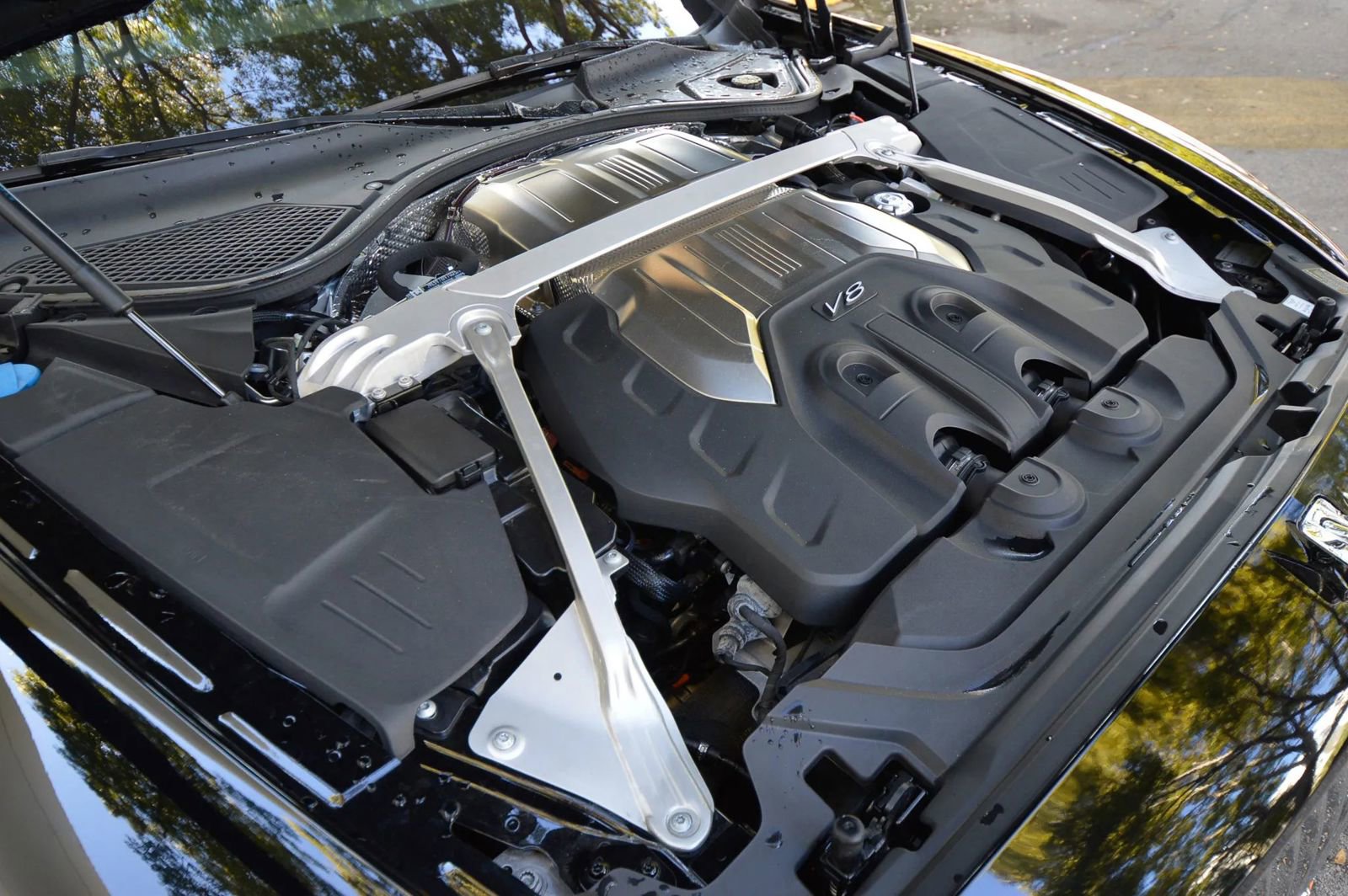 Used 2022 Bentley Flying Spur V8 image 79