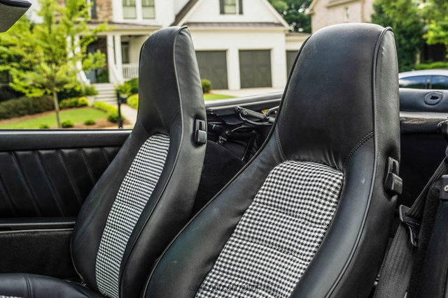 Used 1988 Porsche 911 Carrera RWD image 39