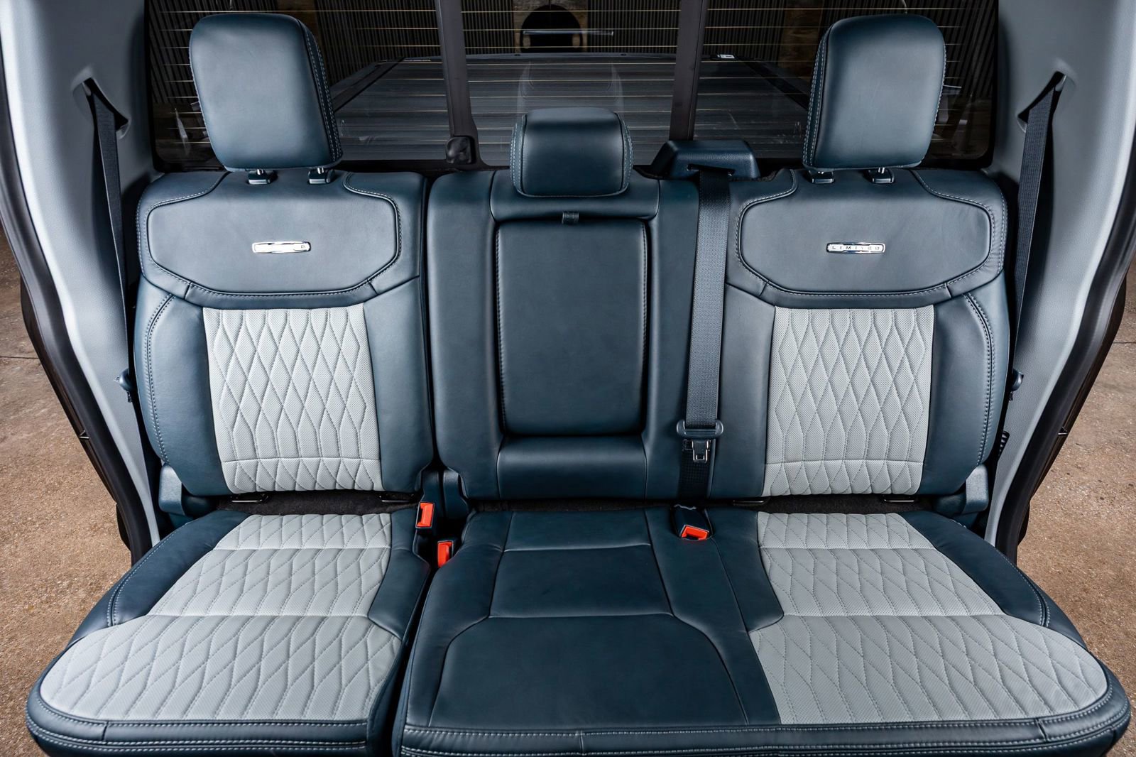 Used 2024 Ford F250 Limited w/ FX4 Off-Road Package image 31