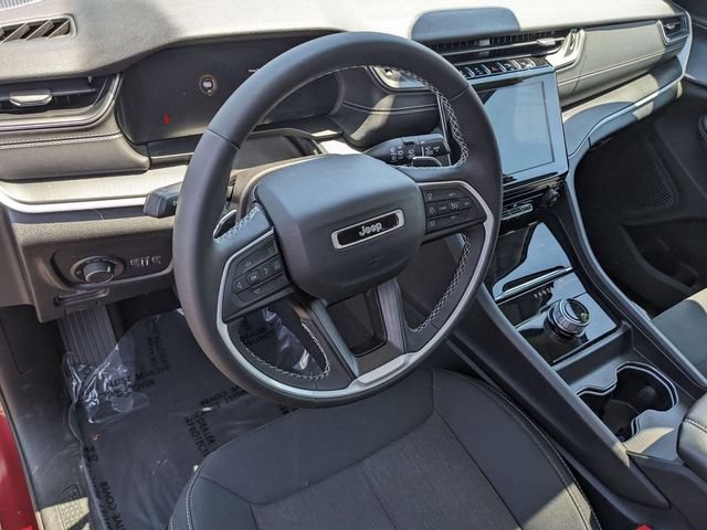 Used 2024 Jeep Grand Cherokee L Laredo AWD/4WD image 11
