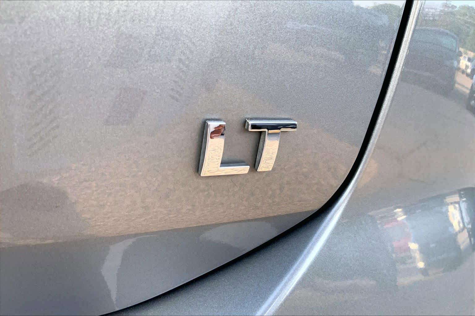 Used 2023 Chevrolet Equinox LT FWD image 10