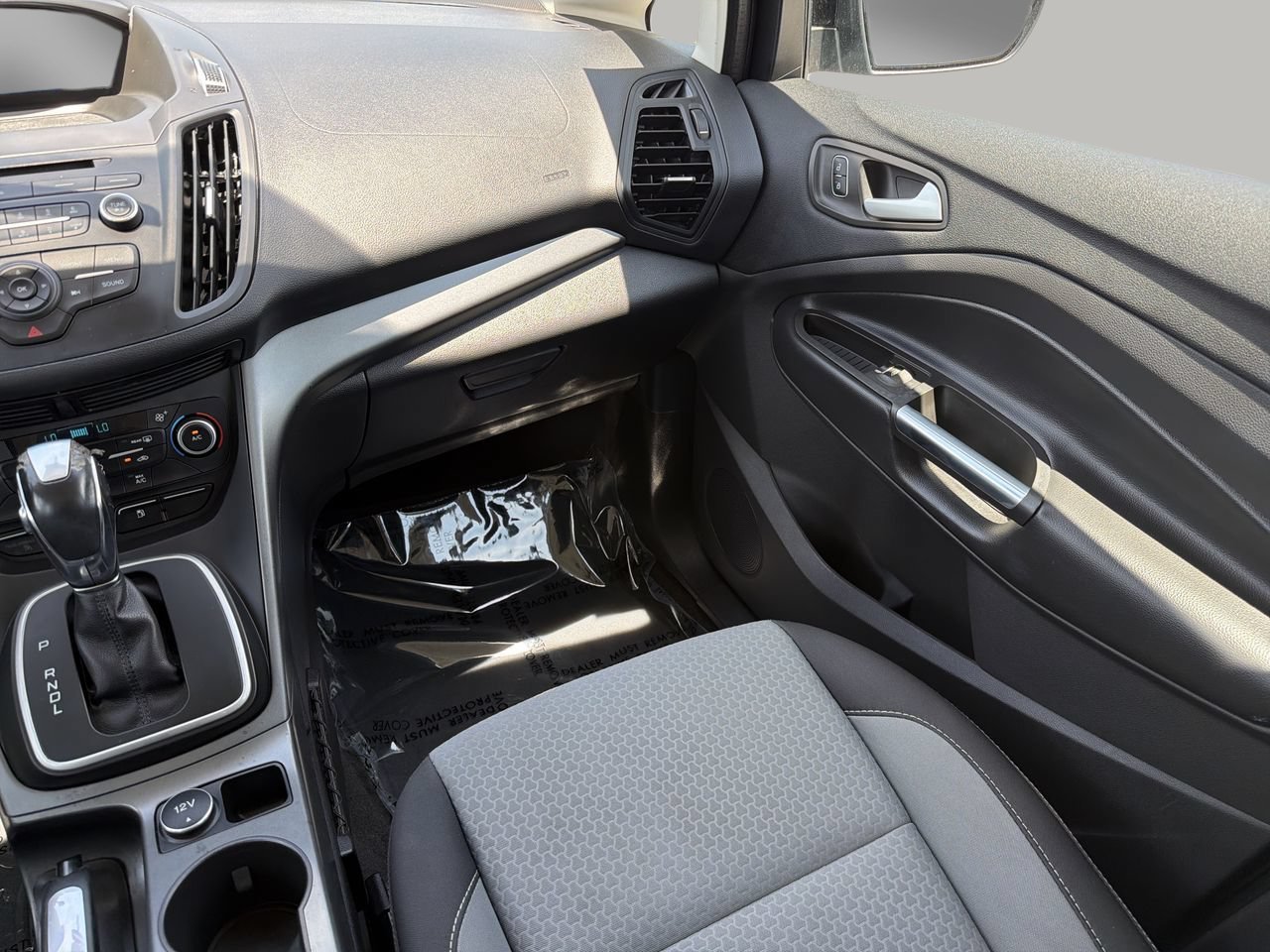 Used 2018 Ford C-MAX SE FWD image 15