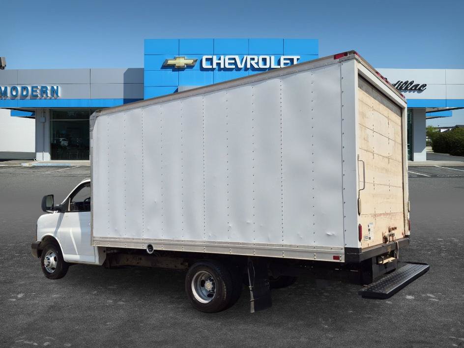 Used 2014 Chevrolet Express 3500 Extended RWD image 3