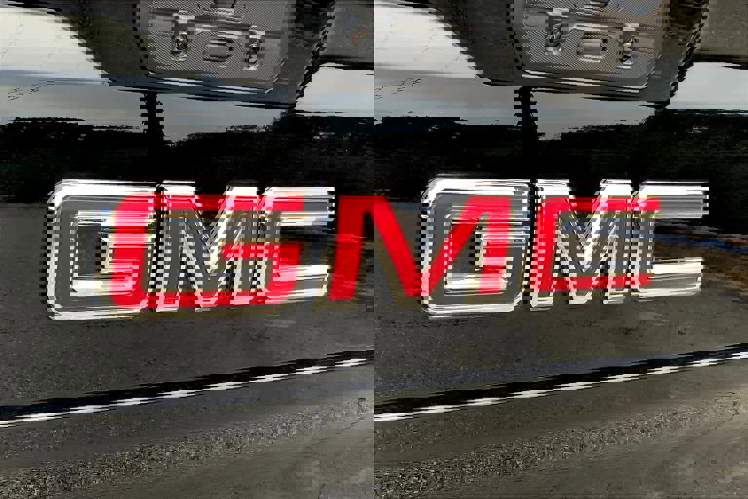 Used 2020 GMC Sierra 1500 SLT image 32