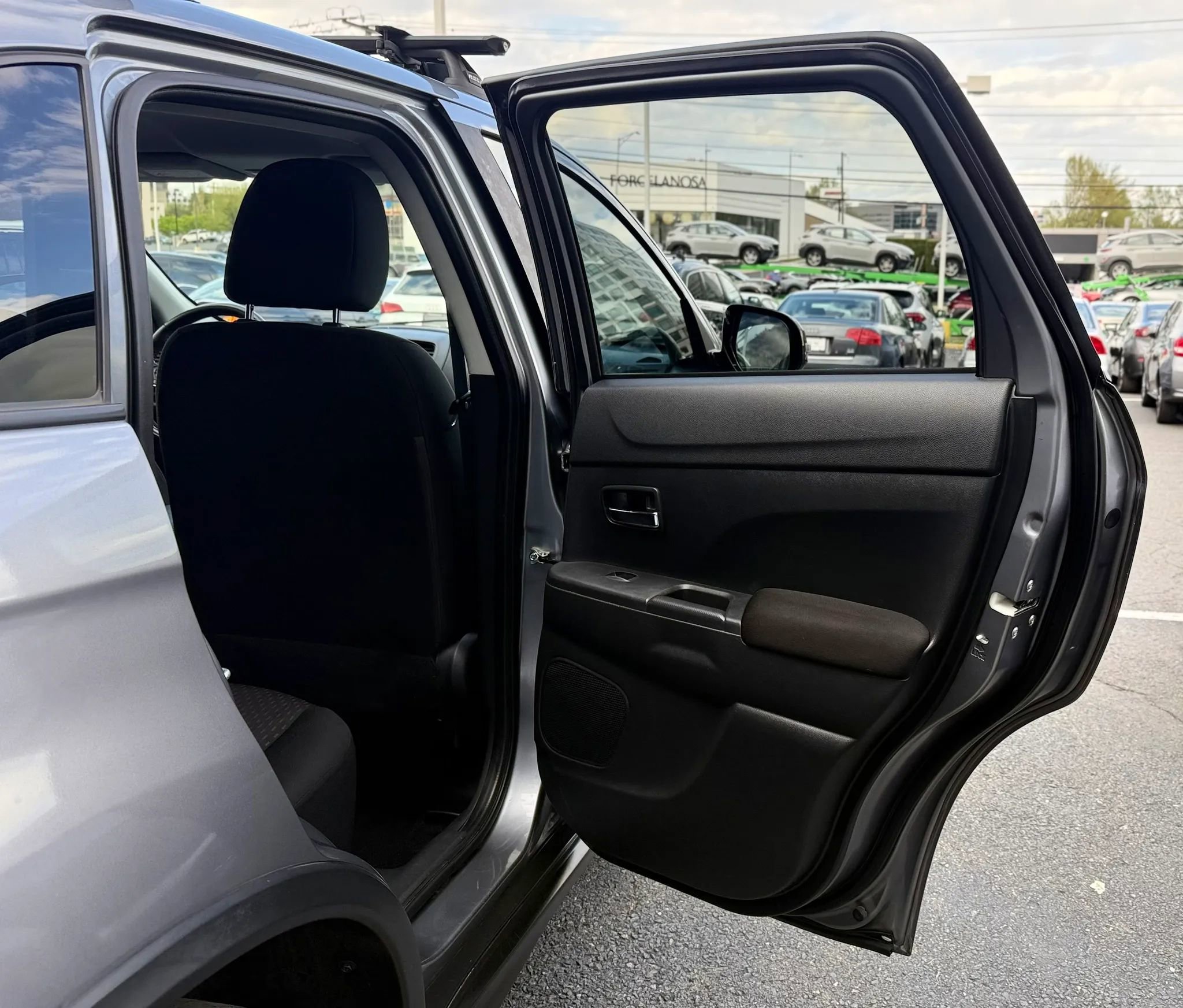Used 2019 Mitsubishi Outlander Sport LE AWD/4WD image 26