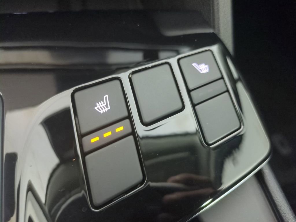 Used 2024 Kia Sportage EX image 27