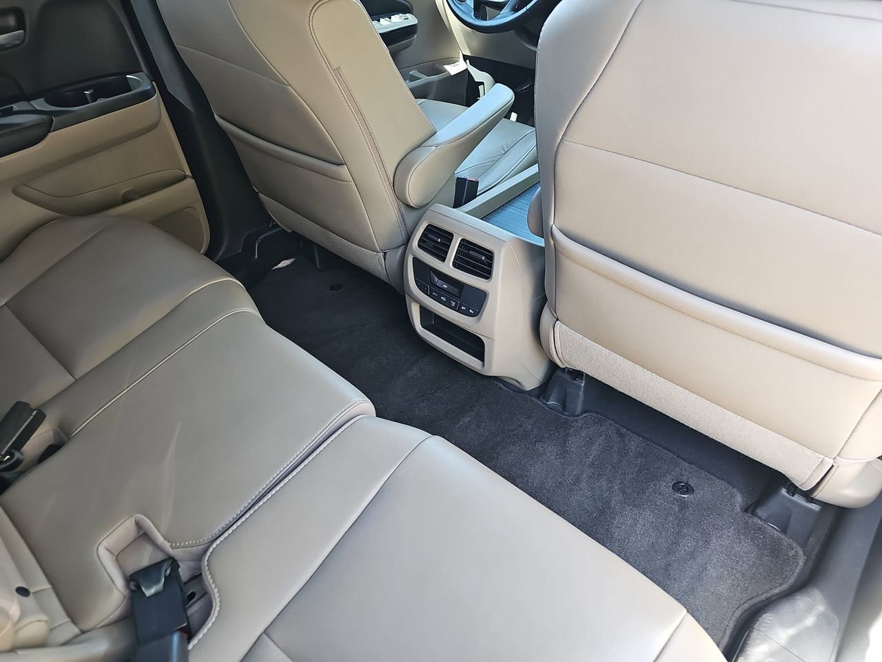 Used 2016 Honda Pilot EX-L image 11