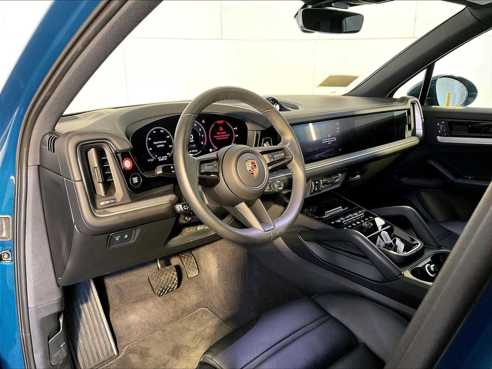 New 2026 Porsche Cayenne E-Hybrid AWD/4WD image 4